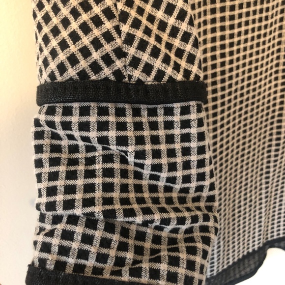 Structured Top - Picture 3 of 5